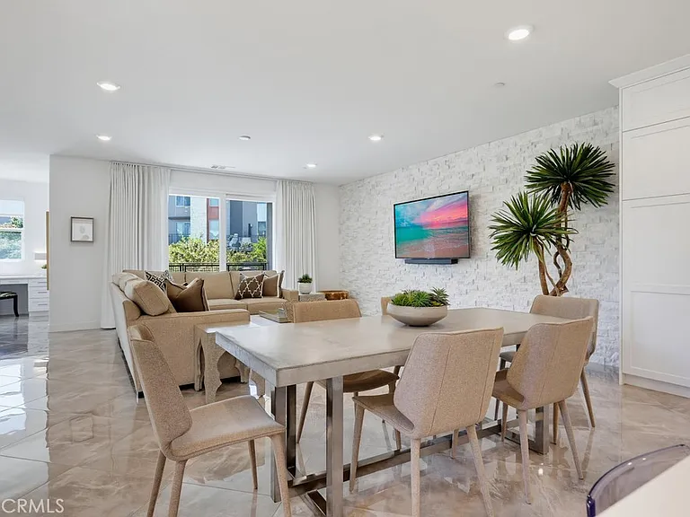 162 Bowery — Photo 18