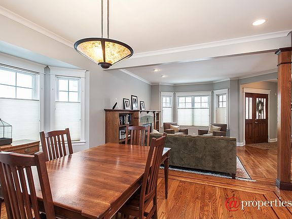 Living Room / Dining Room