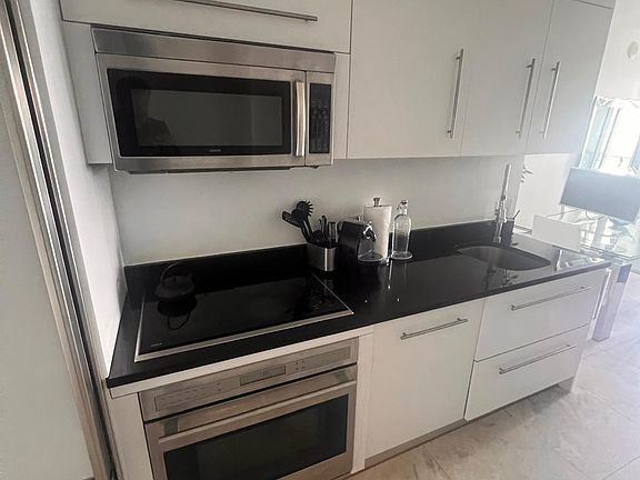 3rd image of 475 Brickell Ave APT 4508