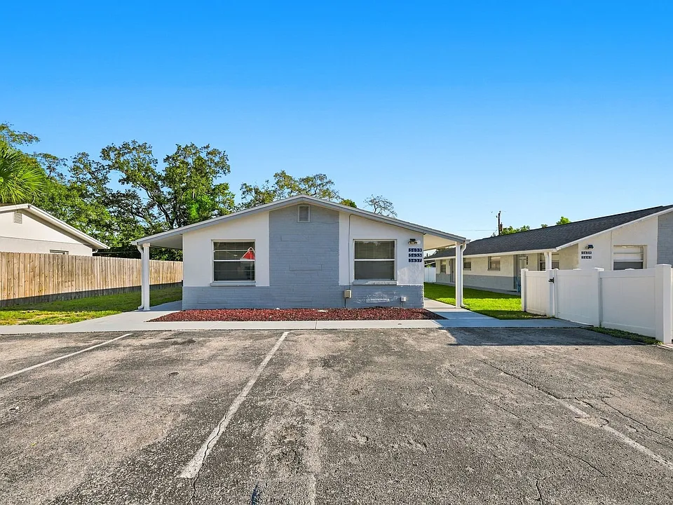 5633 Golden Nugget Dr