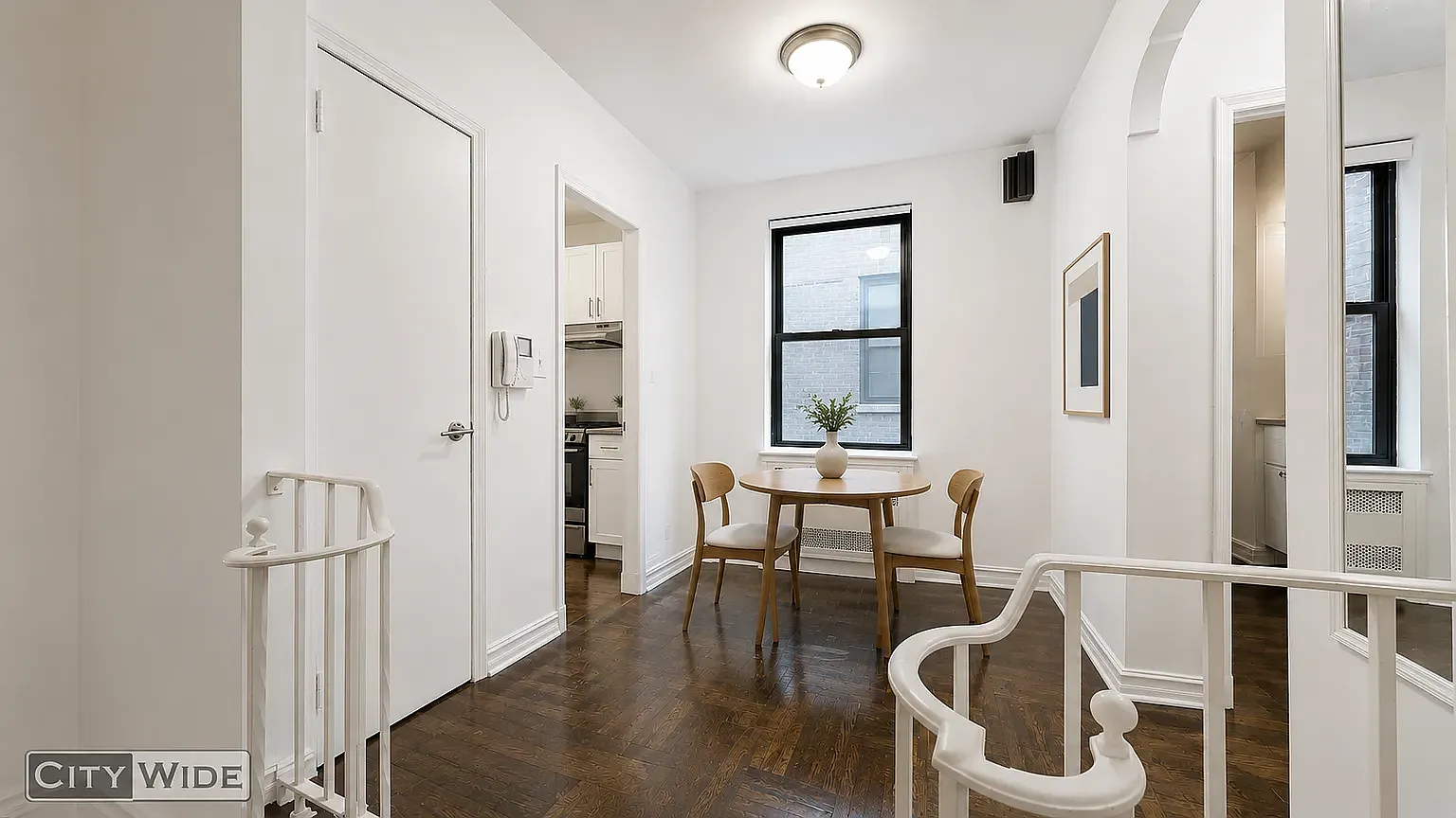 315 W 21st St — Photo 2