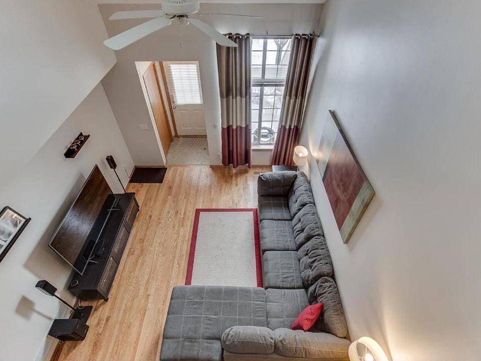 1st image of 8821 Hastings Cir NE