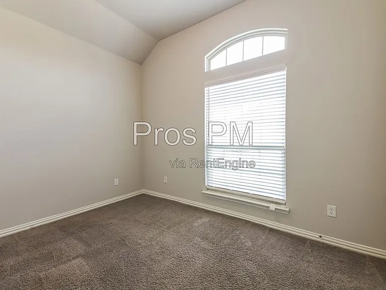 1120 Salem Dr — Photo 13