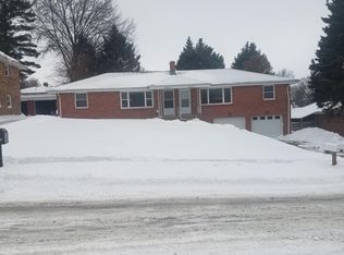 4625 Monroe St, Omaha, NE 68117