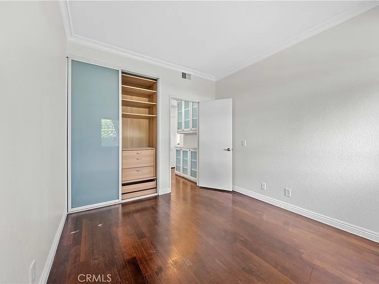 632 Springbrook N #7 — Photo 11