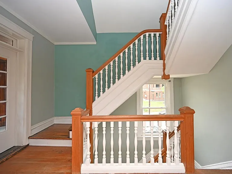 401 McAlpin Ave #A — Photo 13