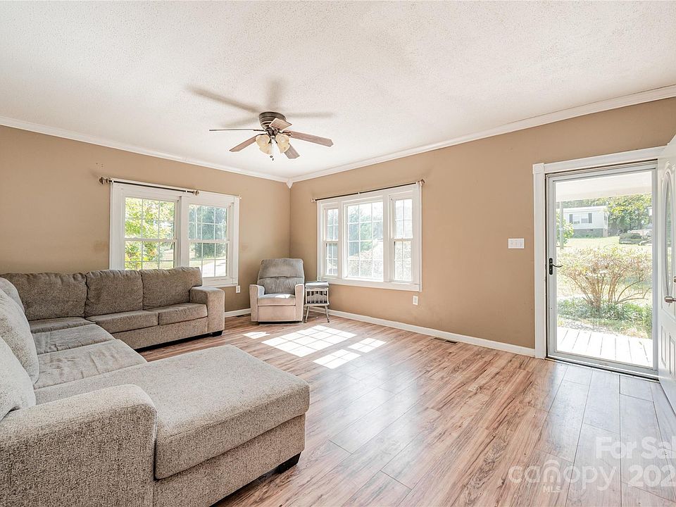 7th image of this home