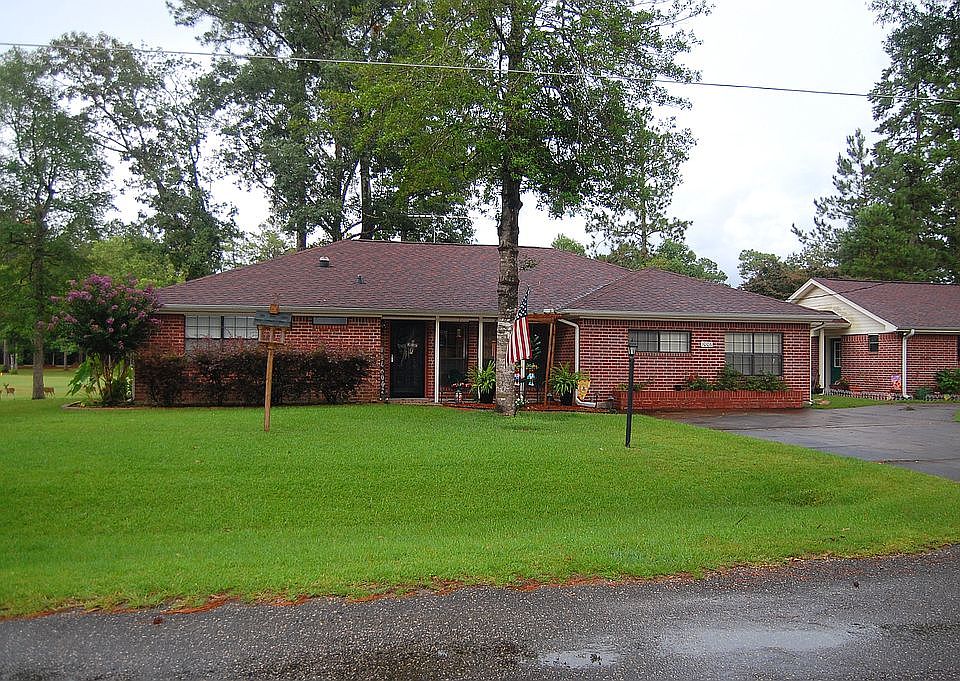1st image of 1006 Magnolia St
