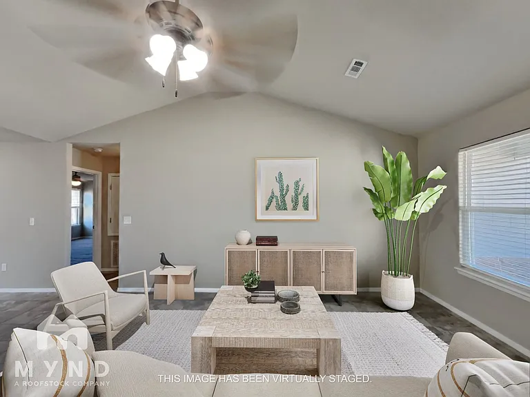 2109 N Lexington St — Photo 1