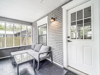 320 Louisiana Ave — Photo 3