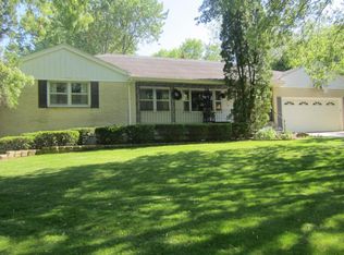 1726 Hillcrest Dr, Lake Geneva, WI 53147