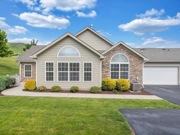 5468 Orchard Villas Cir, Roanoke, VA 24019