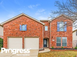 1808 Duck Cove Dr, Aubrey, TX 76227