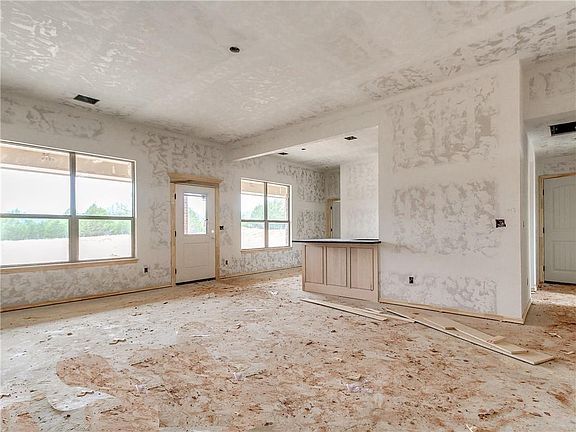 4th image of 13926 Twister Dr
