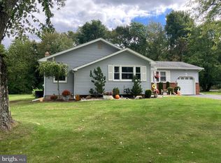 11 Melody Ct, Hamilton, NJ