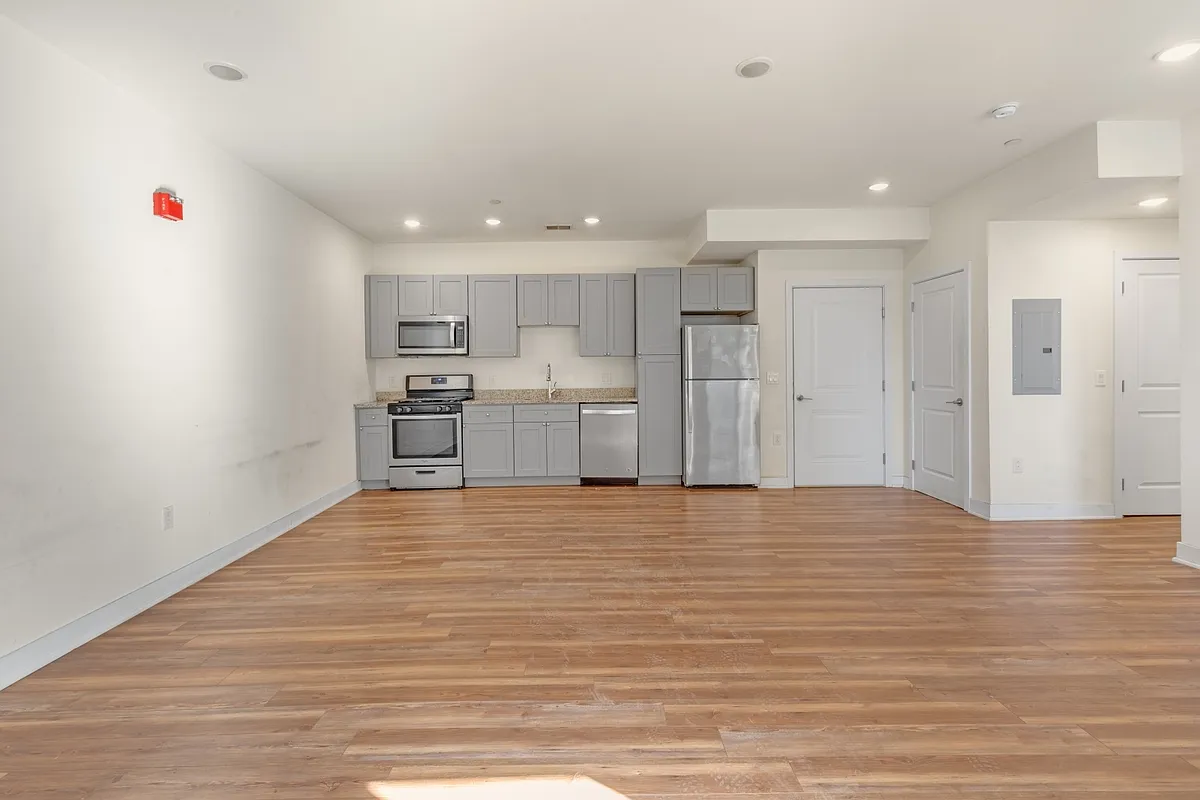 Floor plan 206