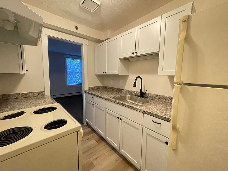 1st image of 251 Pine St APT 301