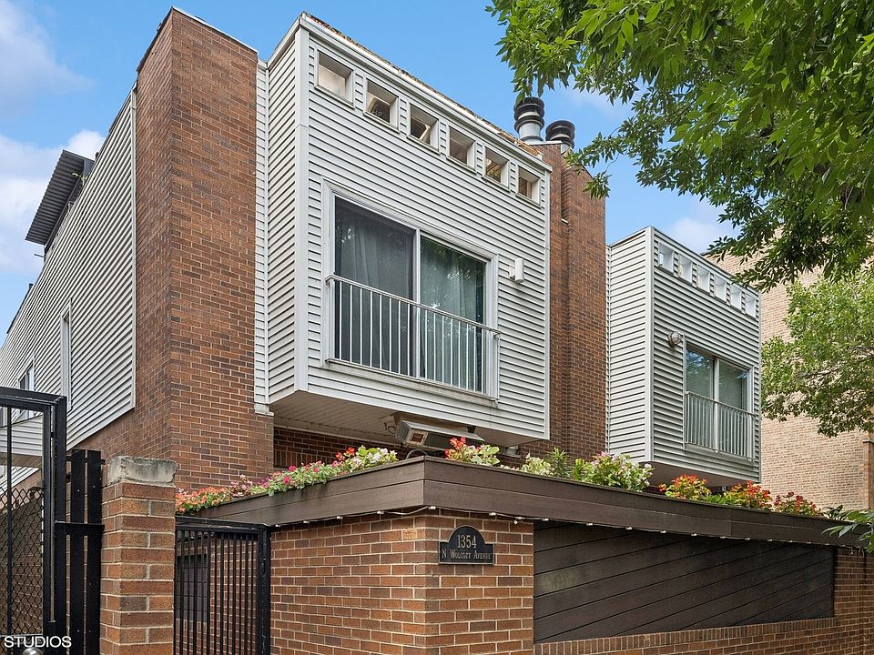 1st image of 1354 N Wolcott Ave #B