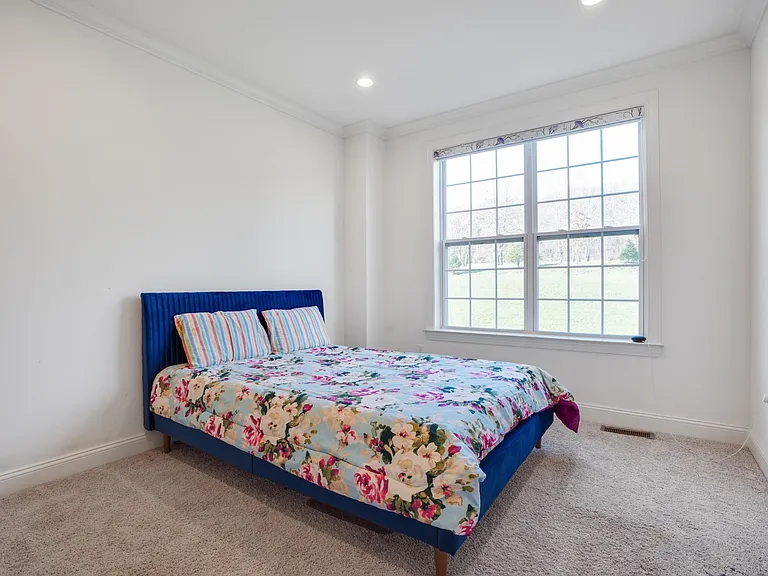 88 Aspen Dr — Photo 14