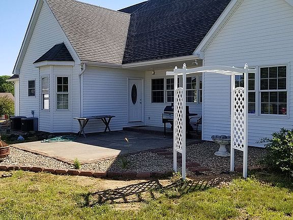 2nd image of 1250 S County Road 150 W