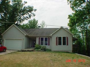 15538 Leonard Rd, Spring Lake, MI 49456