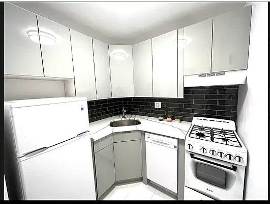 Rented by Direct Properties New York | media 25