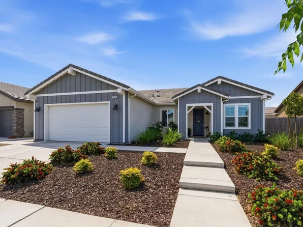 2100 Azalea St, Kingsburg, CA 93631