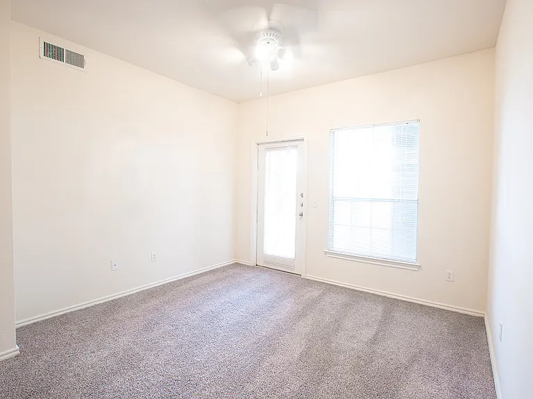 Town Square Apartments — Photo 11