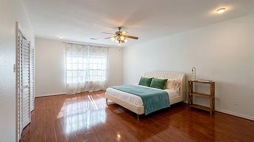 384 Wilcrest Dr #384 Photo 1