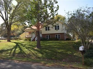 10621 S Hampton Dr, Mint Hill, NC 28227