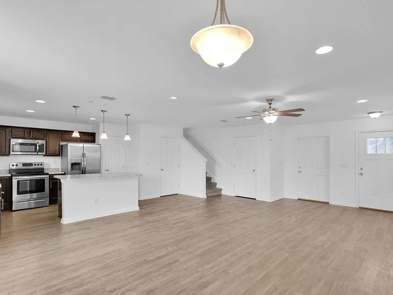 8105 Oden Ave — Photo 4