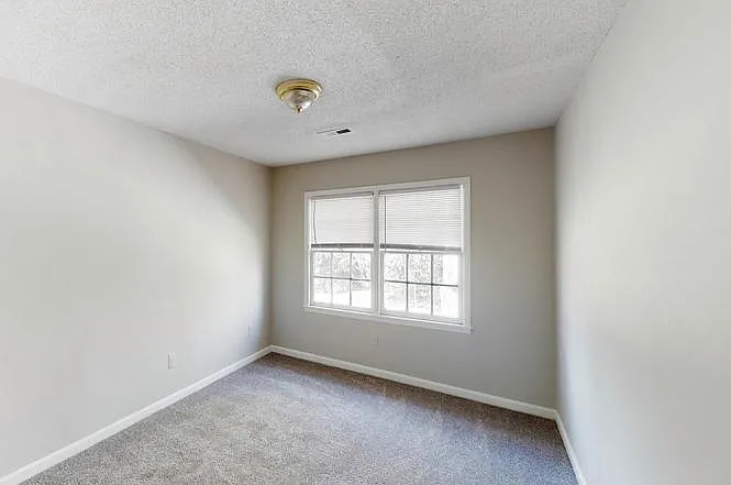 1742 Skinner Ave — Photo 15