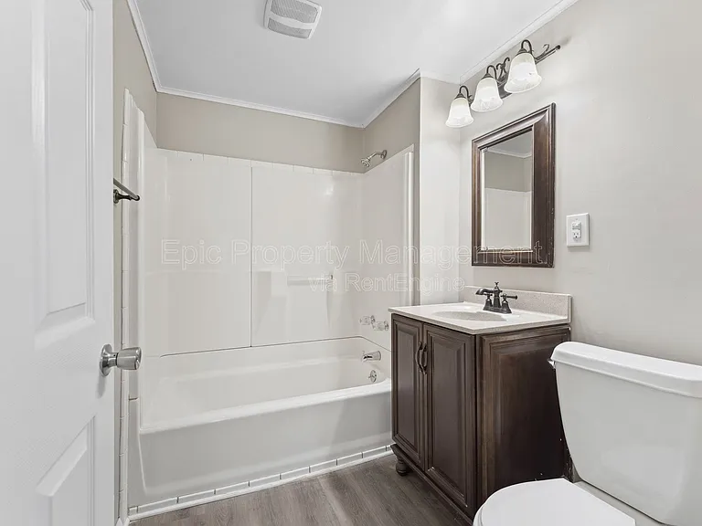 24440 Sylvan Ave — Photo 5