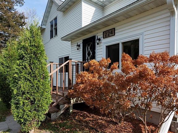 3rd image of N224 Newman Avenue
