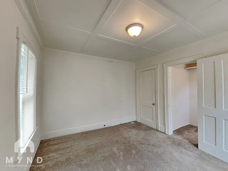 1311 N Alder St — Photo 10
