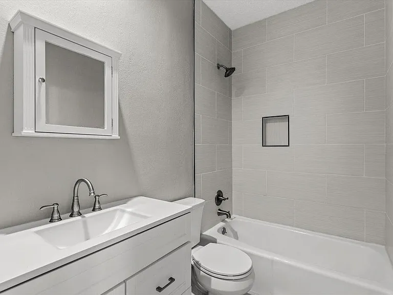 10819 Crown Colony Dr #27 — Photo 17