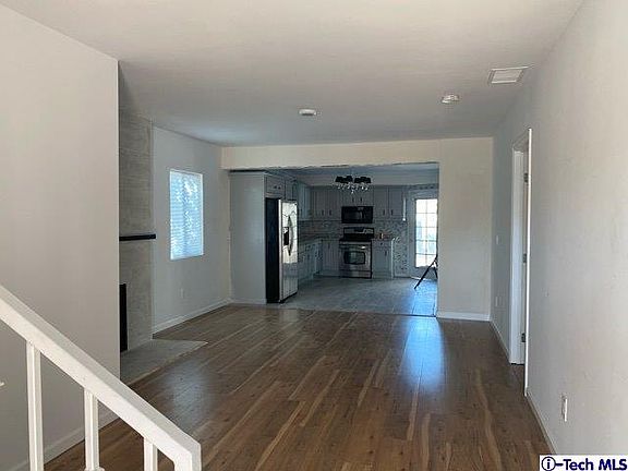 5th image of 2359 S Cloverdale Ave