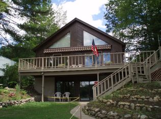 8 Hall Rd, Queensbury, NY 12804