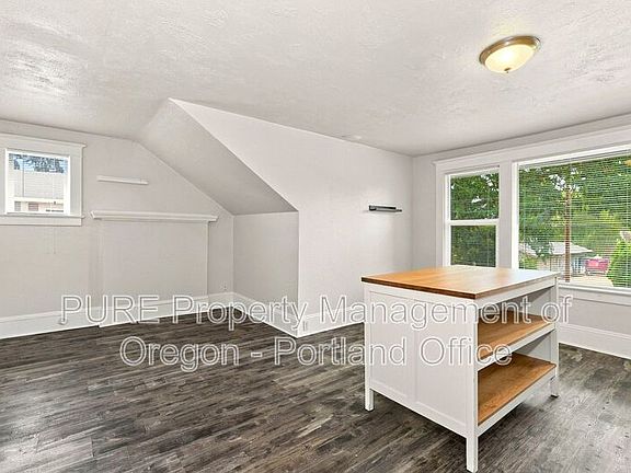 5th image of 5257 N Harvard St #2