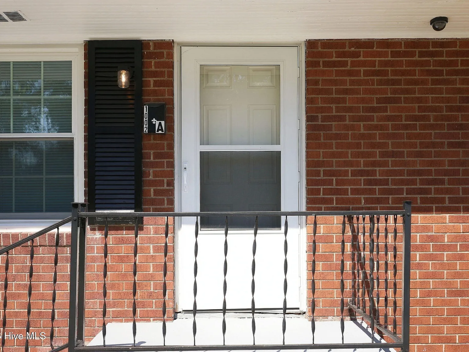 2 bed, 1.0 bath, 850 sqft, $1,095 — Photo 4