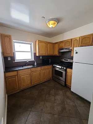 Rented by Bouklis Group | media 2