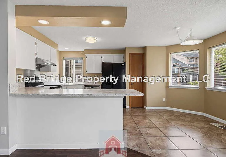 13571 SW Uplands Dr — Photo 13