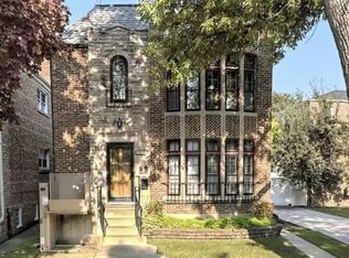 5631 N Richmond St #1, Chicago, IL 60659