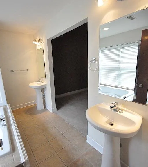 1112 Perry St #C — Photo 10
