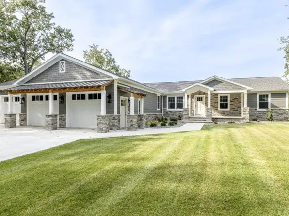 9700 Lost Channel Dr, Pigeon, MI 48755