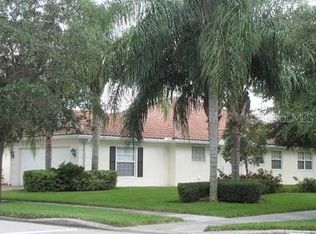 8825 Etera Dr, Sarasota, FL 34238