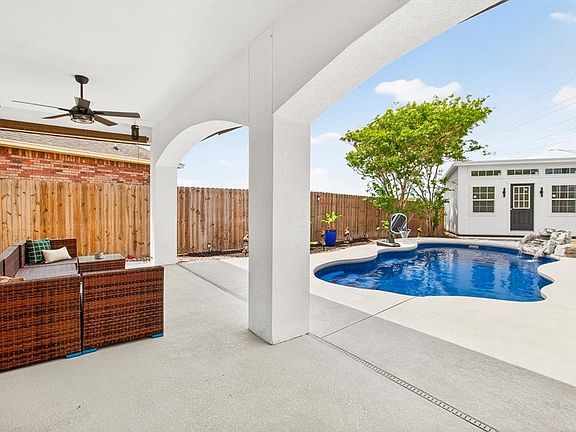 2nd image of 8417 Macarena Dr