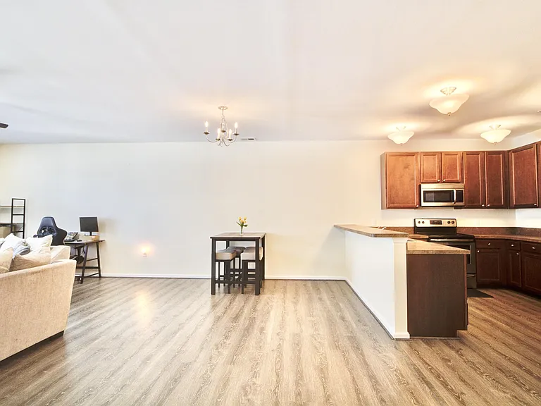 4316 Colindale Rd #1-304 — Photo 10
