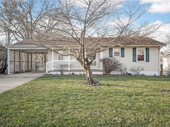 706 Parr St, Wentzville, MO 63385