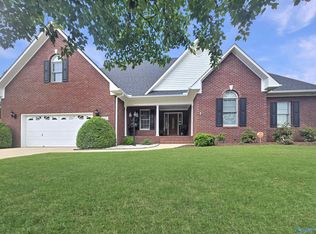 142 Singletree Dr, Hazel Green, AL 35750